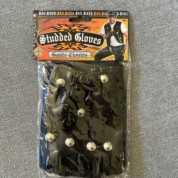 Studded Gloves - Bad Biker Fingerless Gloves - Halloween Rave Punk Rock - Picture 10 of 11
